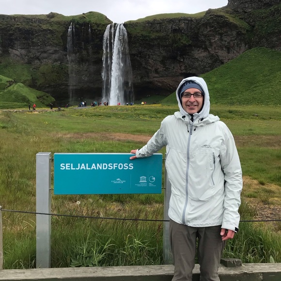 Meet your Posher, Justin - Picture 2 of 4